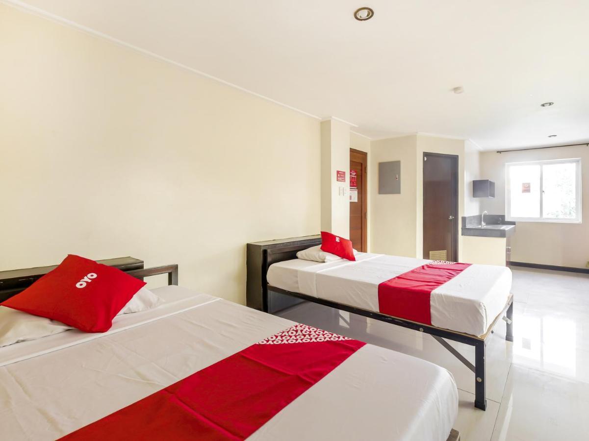 Oyo 842 City Smiles Apartelle San Juan  Εξωτερικό φωτογραφία