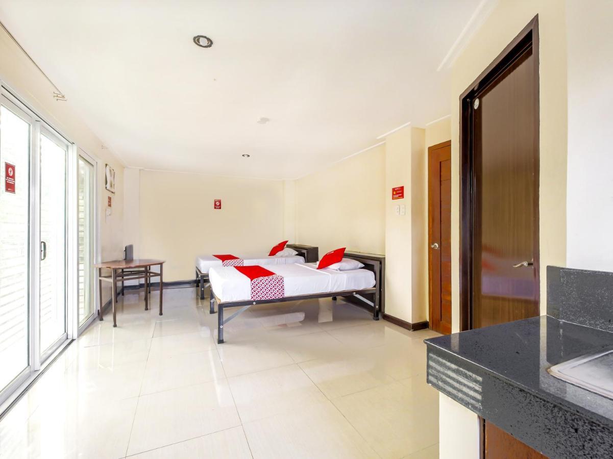 Oyo 842 City Smiles Apartelle San Juan  Εξωτερικό φωτογραφία