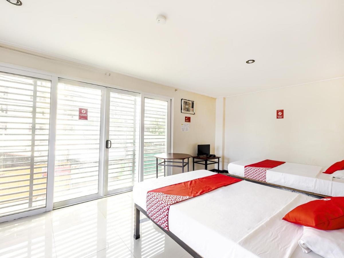Oyo 842 City Smiles Apartelle San Juan  Εξωτερικό φωτογραφία