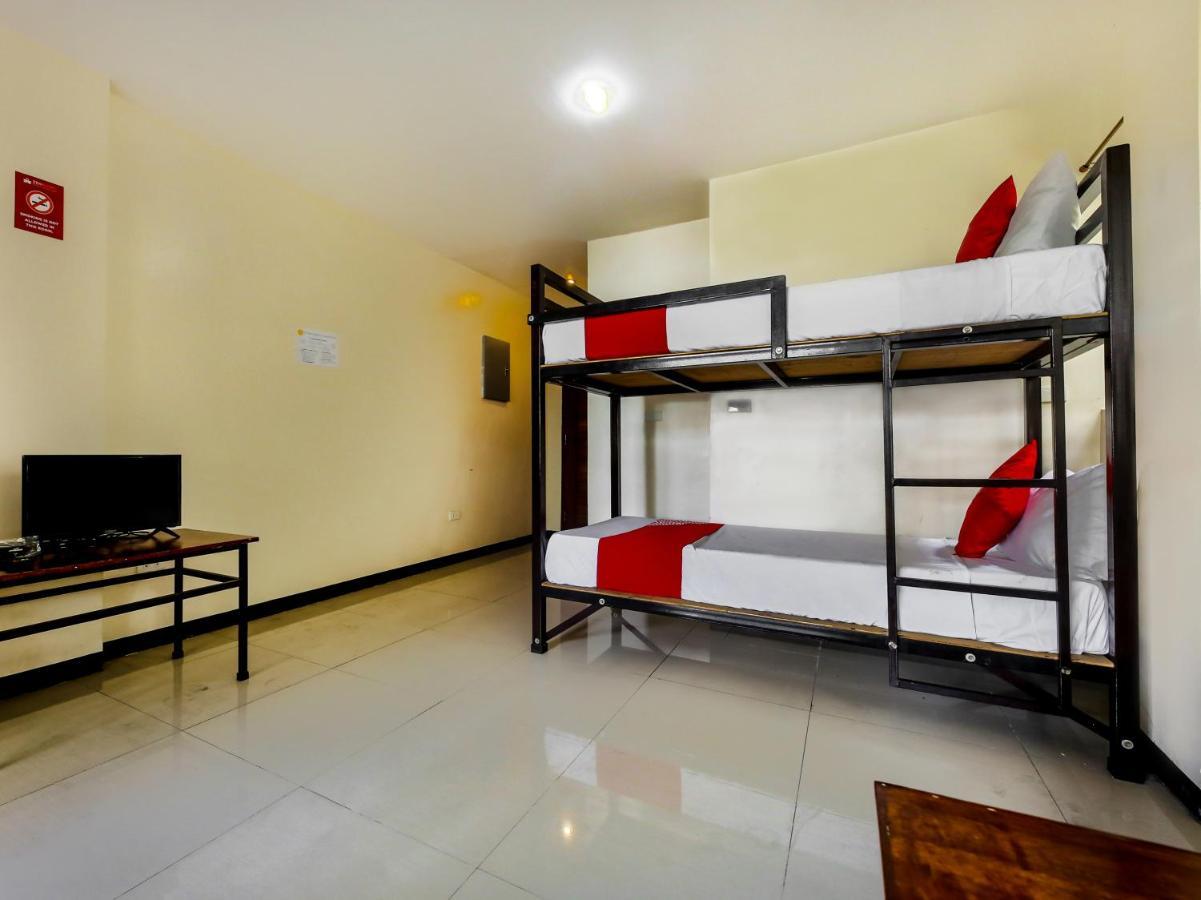 Oyo 842 City Smiles Apartelle San Juan  Εξωτερικό φωτογραφία