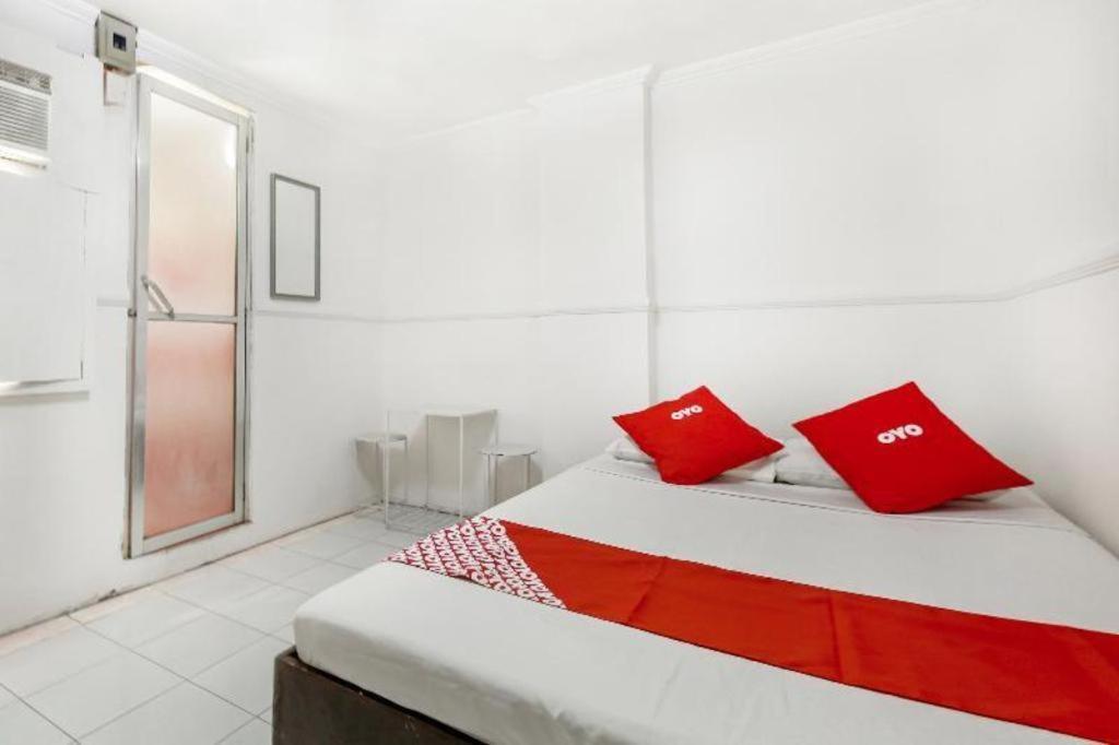 Oyo 842 City Smiles Apartelle San Juan  Εξωτερικό φωτογραφία